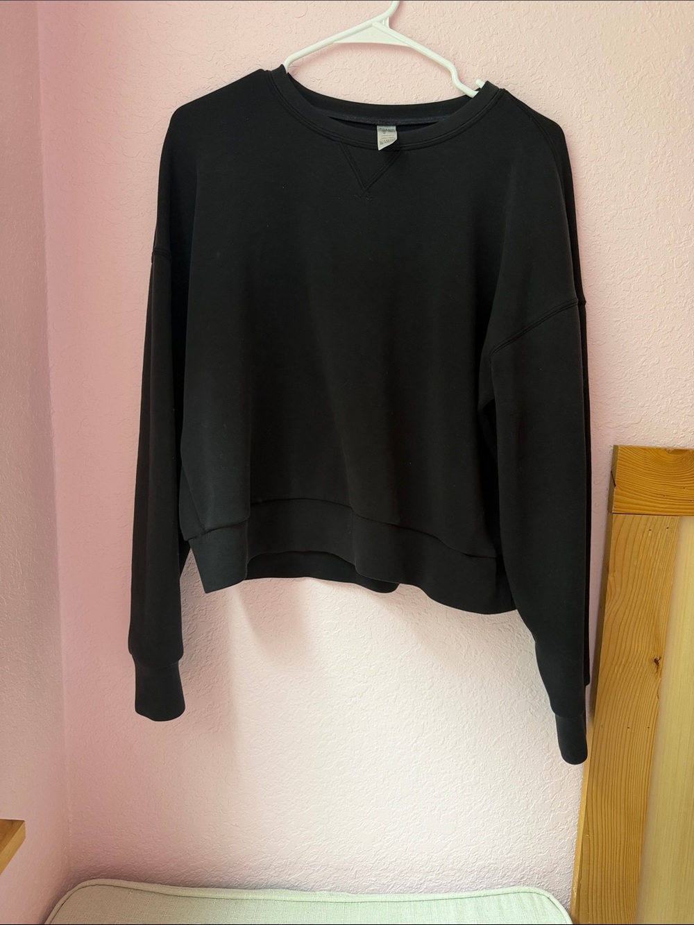 SPANX Black Pullover Sweatshirt